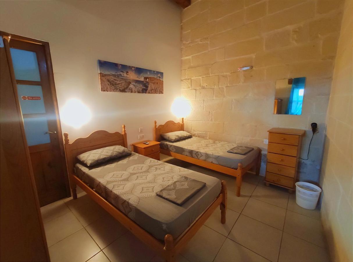 Margerita Farmhouse Qrendi Exterior foto